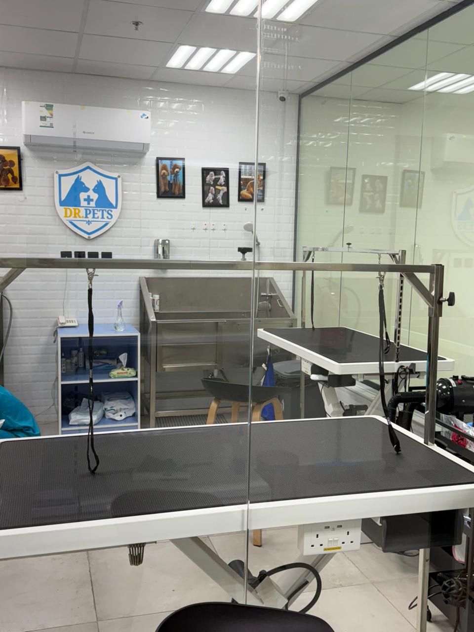 غرفة التجميل والاستحمام